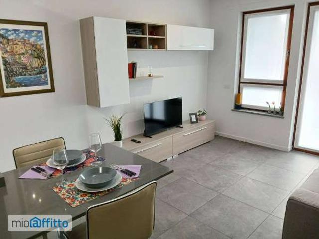 Appartamento in affitto a Valleambrosia, Rozzano