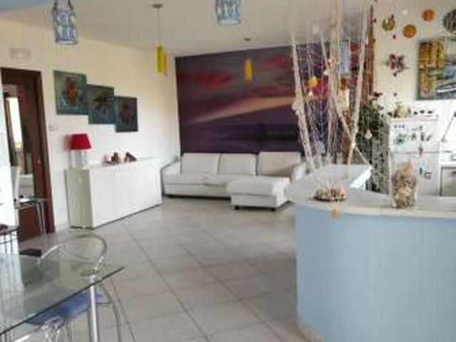 Villa Indipendente in affitto a Calabria, Reggio Calabria