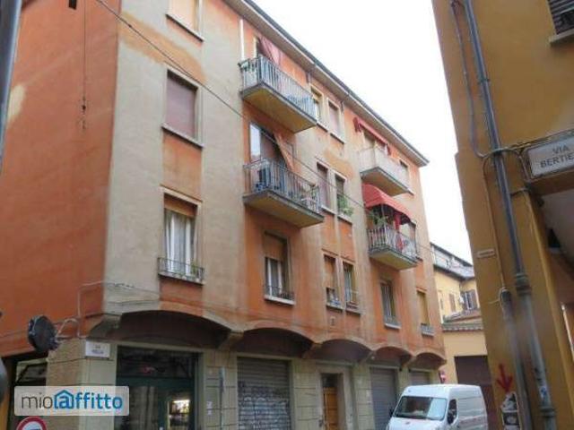 Appartamento in affitto a Santo Stefano, Bologna