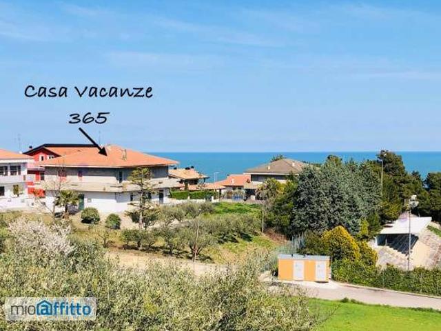 Appartamento in affitto a Unione dei Comuni della Val Vibrata, Tortoreto