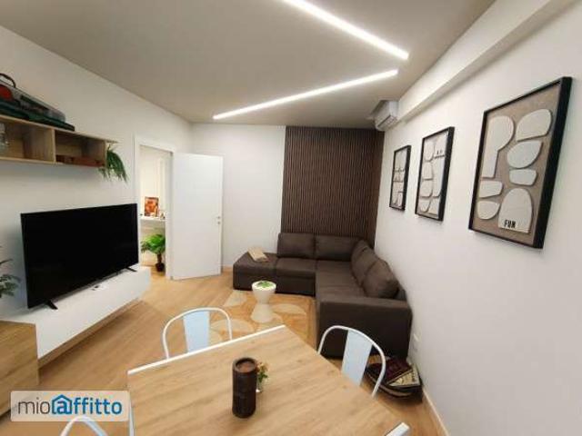 Appartamento in affitto a Arona, Novara