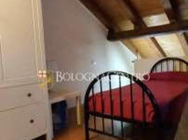 Appartamento in affitto a Santo Stefano, Bologna