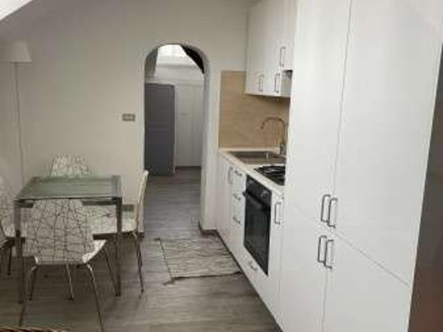 Appartamento in affitto a Centro Est, Serra Riccò