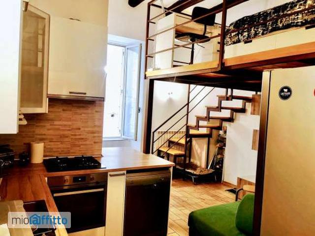 Appartamento in affitto a Municipalità 2, Campania