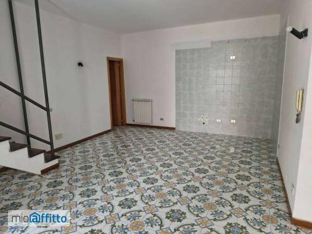 Appartamento in affitto a Municipalità 2, Campania