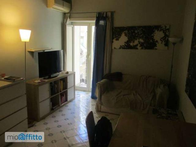 Appartamento in affitto a Municipalità 4, Campania
