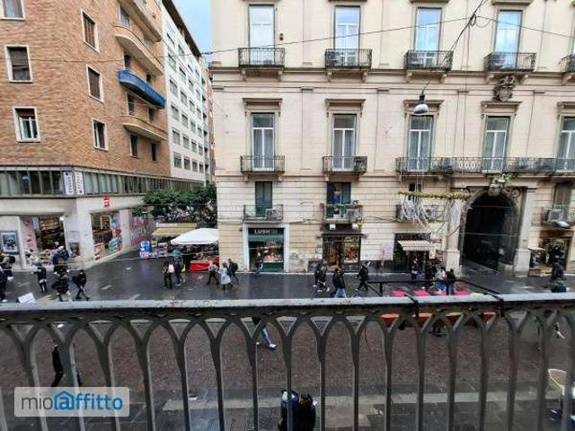 Appartamento in affitto a Municipalità 2, Campania