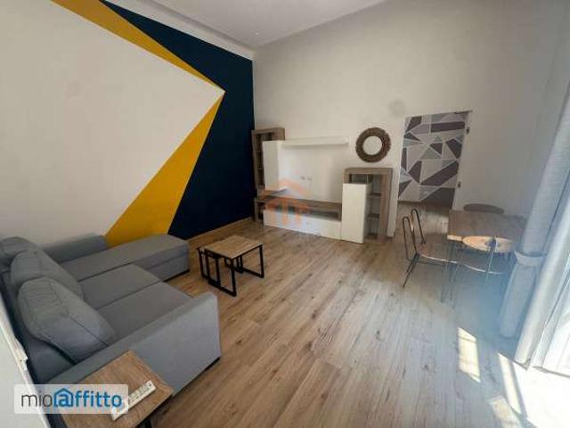 Appartamento in affitto a Municipalità 2, Campania