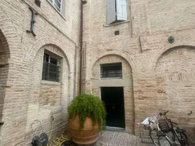 Appartamento in affitto a Rione Porto, Marche