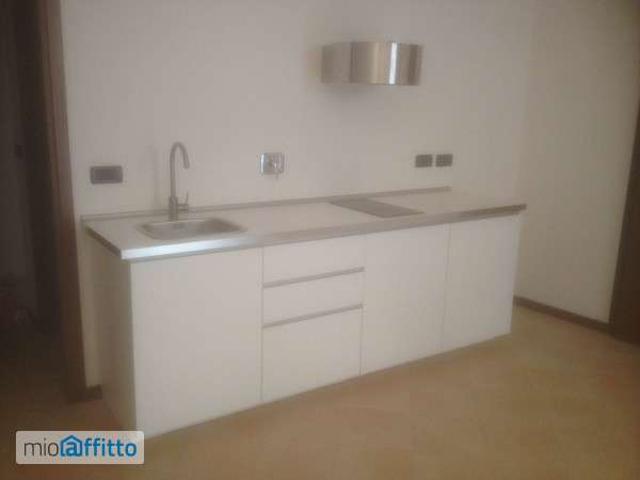 Appartamento in affitto a Centro, Imola
