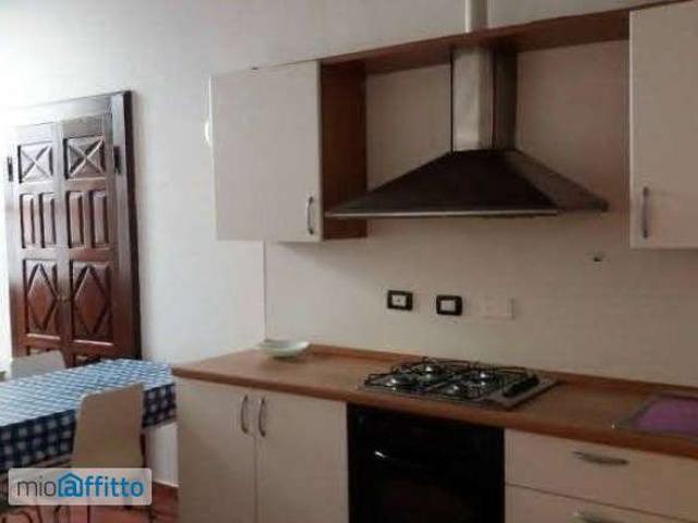 Appartamento in affitto a Sant'Agostino città-Porta Castello, Re