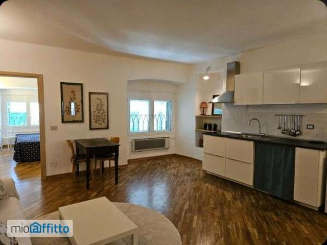 Appartamento in affitto a Centro Est, Serra Riccò