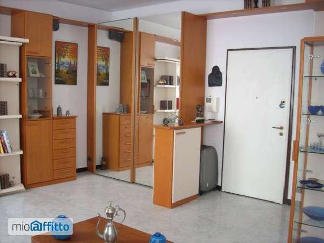 Appartamento in affitto a Centro Est, Serra Riccò