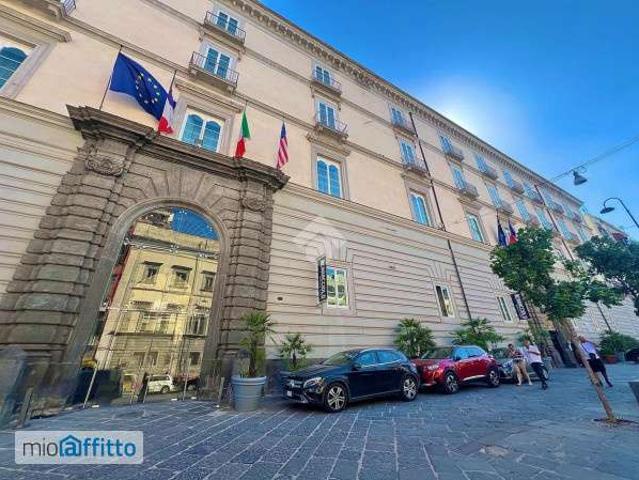 Appartamento in affitto a Municipalità 4, Campania
