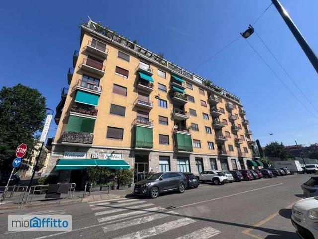 Villa Indipendente in affitto a Municipio 8 di Milano, Milano