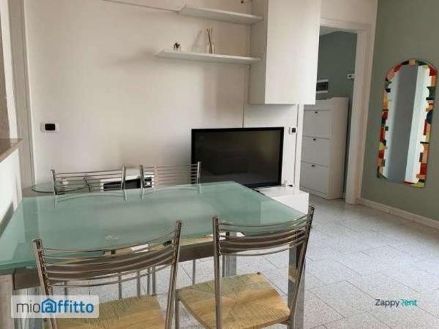 Villa Indipendente in affitto a Municipio 9, Milano
