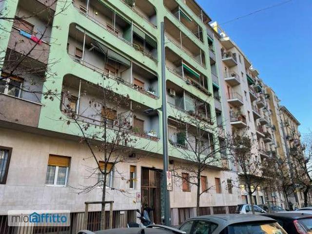 Villa Indipendente in affitto a Milano