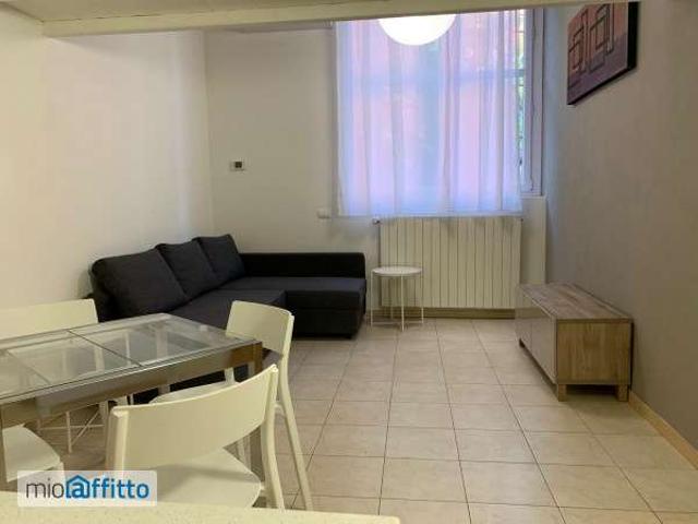 Villa Indipendente in affitto a Municipio 8 di Milano, Milano