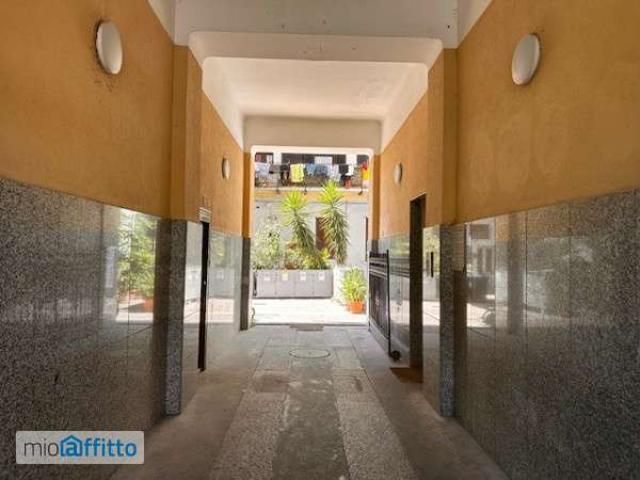 Villa Indipendente in affitto a Municipio 9, Milano