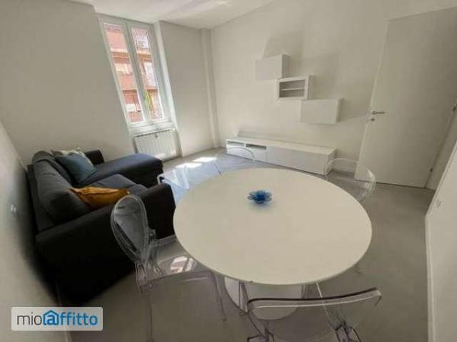 Villa Indipendente in affitto a Milano