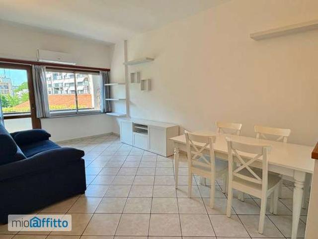 Villa Indipendente in affitto a Municipio 8 di Milano, Milano