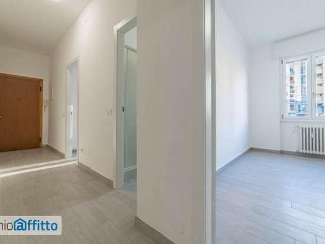 Villa Indipendente in affitto a Municipio 8 di Milano, Milano