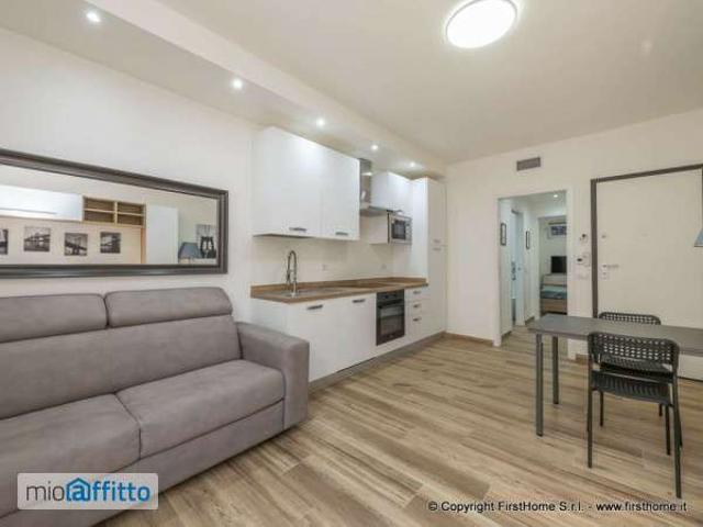 Villa Indipendente in affitto a Municipio 8 di Milano, Milano
