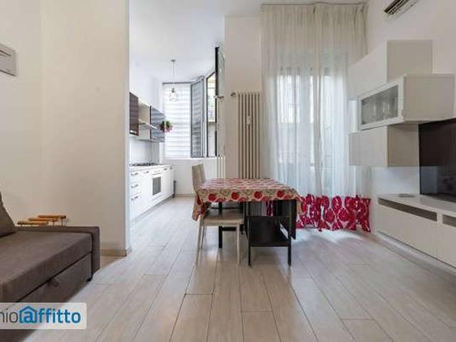 Villa Indipendente in affitto a Municipio 8 di Milano, Milano