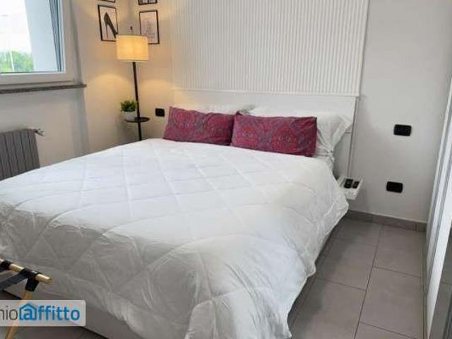 Villa Indipendente in affitto a Municipio 8 di Milano, Milano