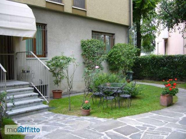 Villa Indipendente in affitto a Municipio 8 di Milano, Milano