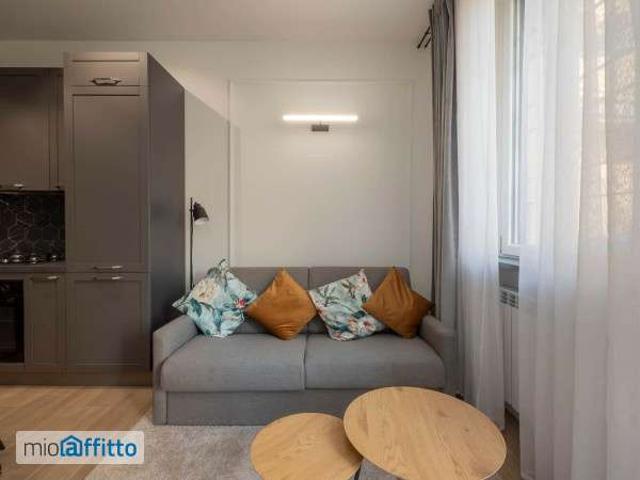 Villa Indipendente in affitto a Municipio 8 di Milano, Milano