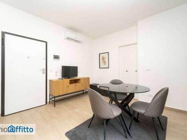 Villa Indipendente in affitto a Municipio 8 di Milano, Milano
