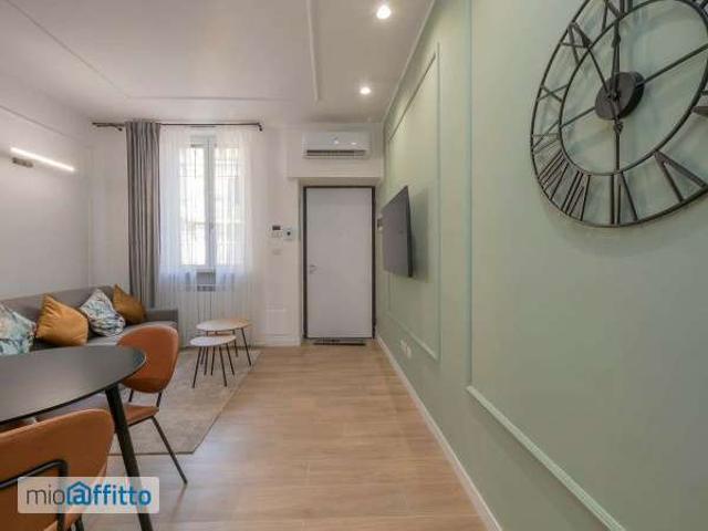 Villa Indipendente in affitto a Milano