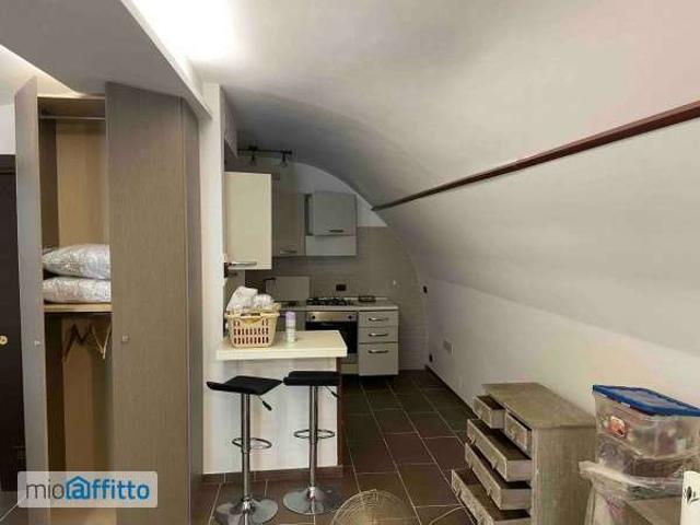 Appartamento in affitto a Municipalità 1, Campania