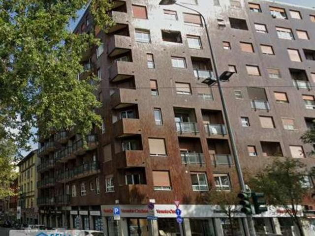 Appartamento in affitto a Ticinese, Milano