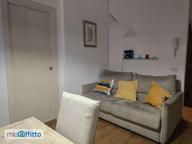 Appartamento in affitto a Municipio 6, Milano
