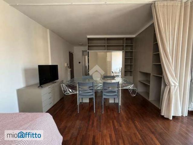 Appartamento in affitto a Municipio 5, Milano