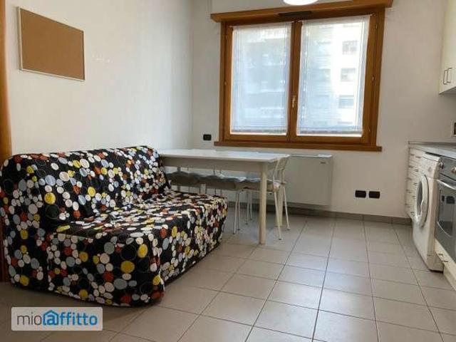 Appartamento in affitto a Municipio 5, Milano
