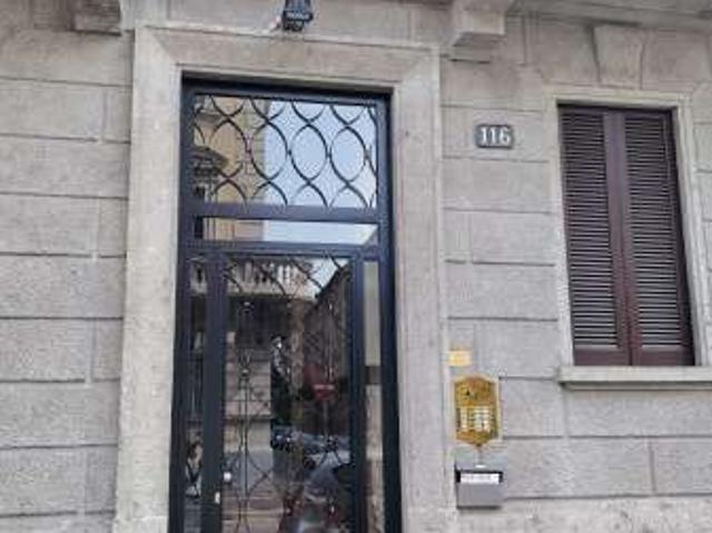 Appartamento in affitto a Municipio 4, Milano