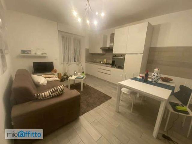 Appartamento in affitto a Caserme, Como