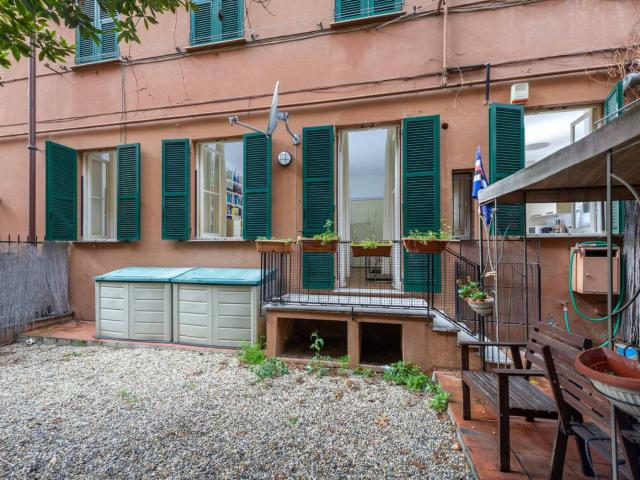 Appartamento in affitto a Medio Levante, Serra Riccò