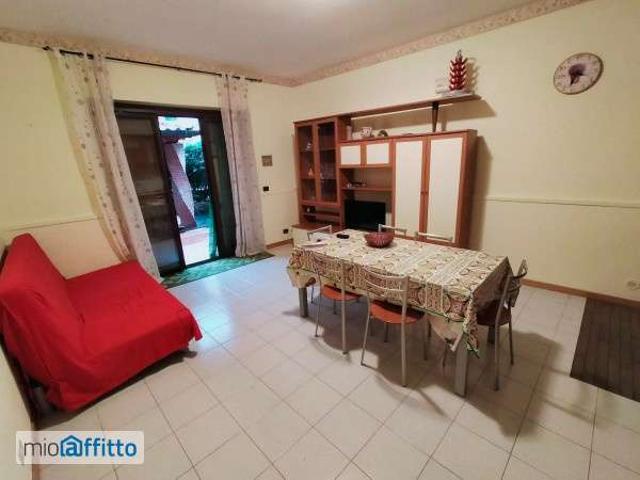 Appartamento in affitto a Capomulini, Acireale