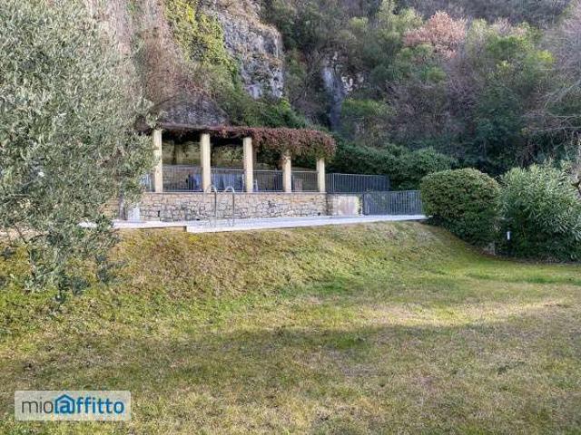 Appartamento in affitto a Torri Del Benaco, Veneto