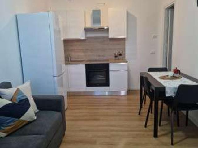 Appartamento in affitto a Desenzano Del Garda, Lombardia