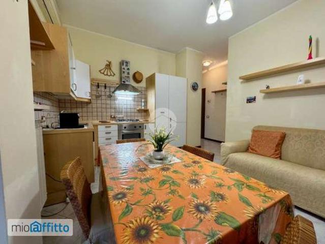 Appartamento in affitto a Municipio 9, Milano