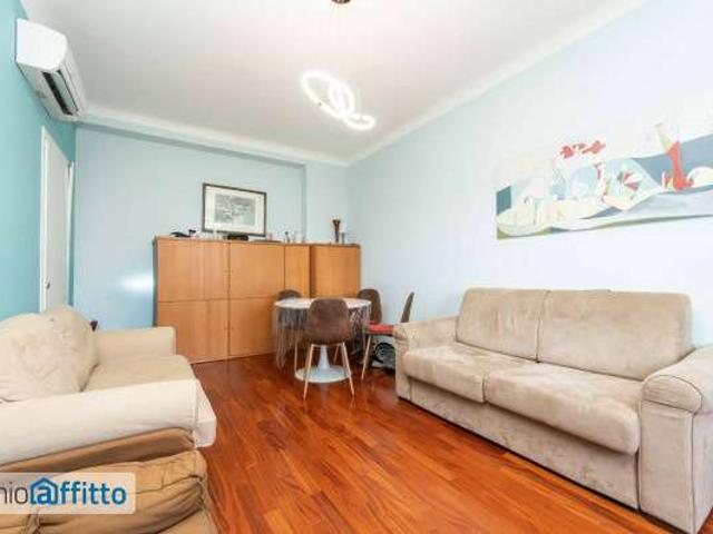 Appartamento in affitto a Municipio 9, Milano