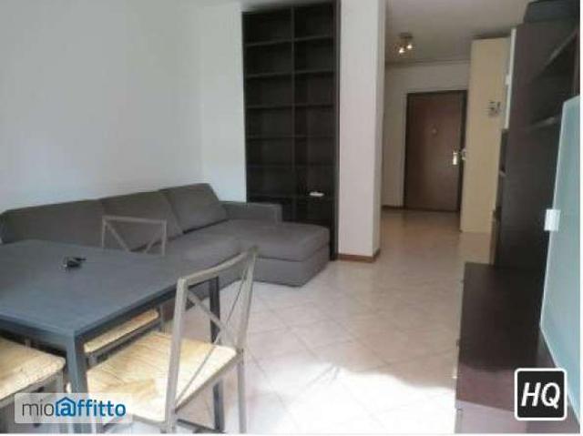 Appartamento in affitto a Municipio 9, Milano