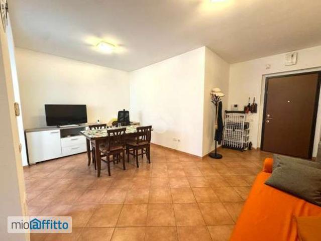 Appartamento in affitto a Municipio 6, Milano