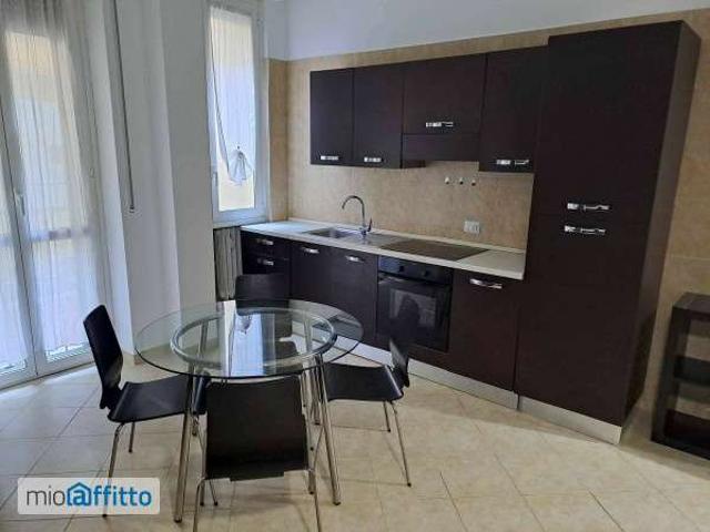 Appartamento in affitto a Municipio 6, Milano