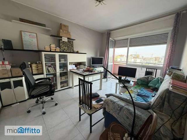 Appartamento in affitto a Municipio 6, Milano